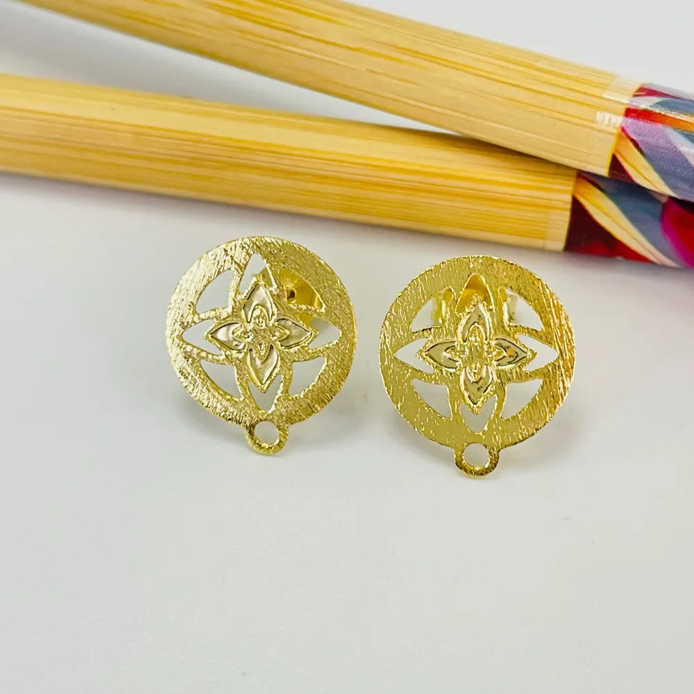 BO92 Base Aro Calada Lijada Flor tipo Lilium central diá. 13 mm más Argolla Inferior Espesor 0.8 mm Base de Aro Baño Oro 1...