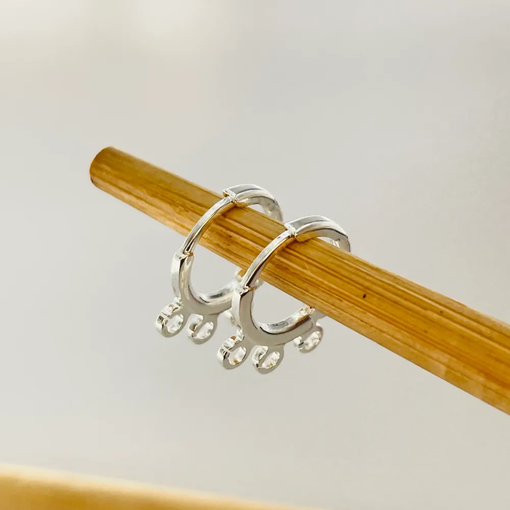 AP131 Aro Argollita de presión con 3 argollas Diá. 12 mm más 3 argollitas de 3 mm Perforación 1.8 mm Accesorio Baño Plata...
