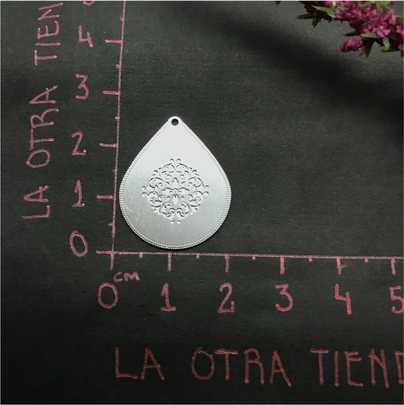 FP514 Gota Flor Rococó Borde Rutilado 1 Perforación 20 x 25 mm Figura Baño Plata 100015