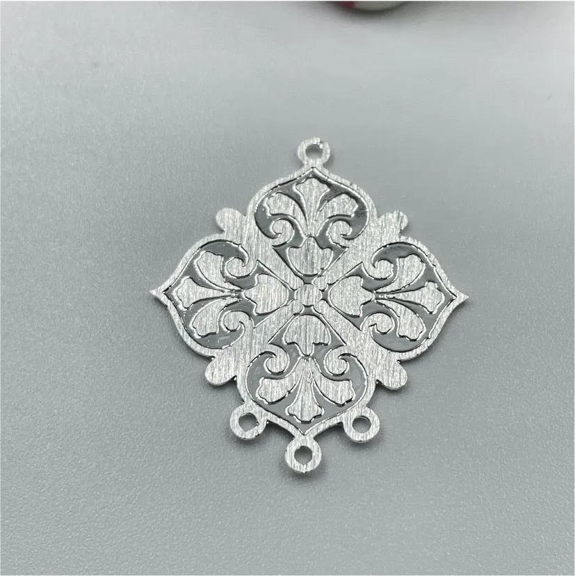 FP763 Mandala Estampada Flor 25 mm Figura Baño Plata 100015