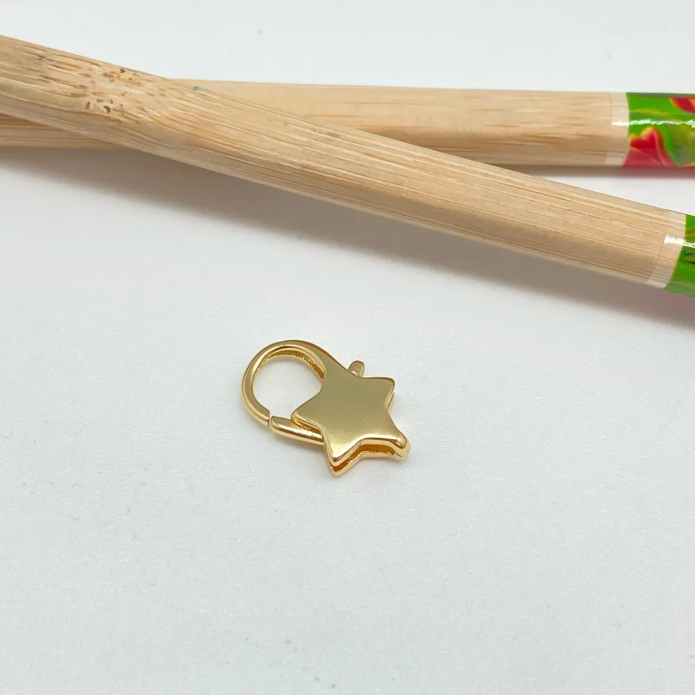 AO112 Mosquetón Estrella 10 x 17 mm Espesor 4 mm Estrella 9 mm Accesorio Baño Oro 100025