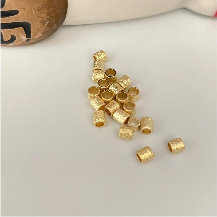 MO15 Tubo Lijado 2x2 mm Accesorio Baño Oro 100027