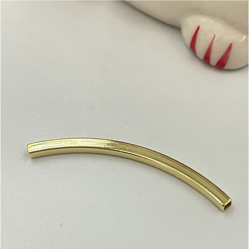 TO16 2x35 mm Cuadrado Accesorio Baño Oro 100027