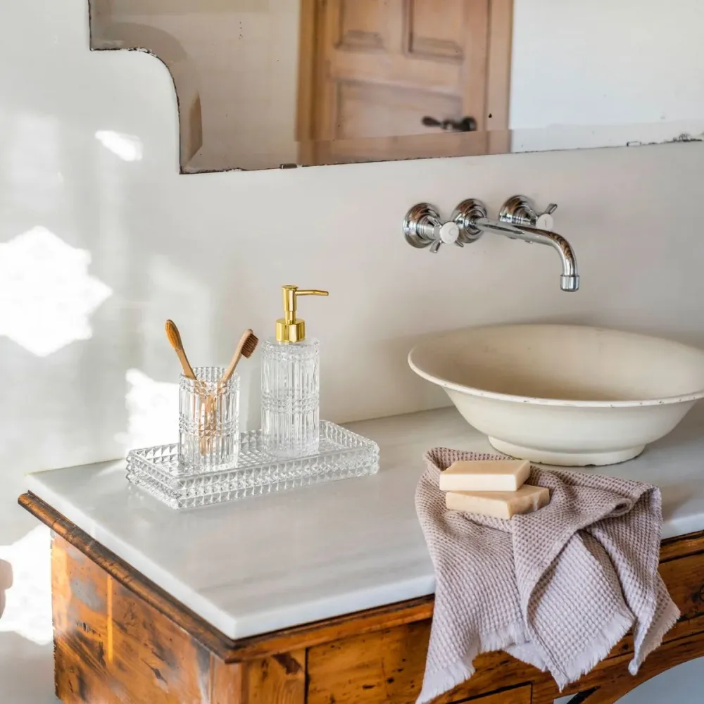 Dispensador de baño de cristal clásico dorado Andrea House