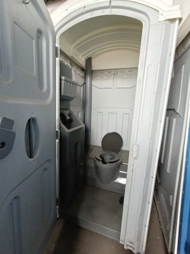 Baño Portátil de Lujo Caderent