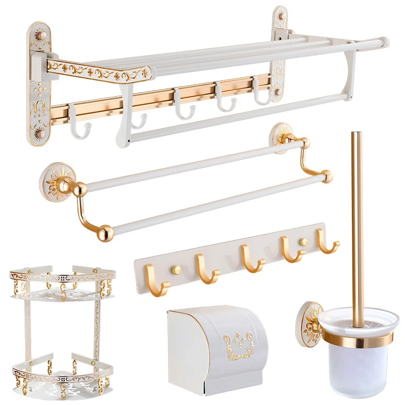Accesorio de baño de metal tradicional, individual o en conjunto. Clearhalo