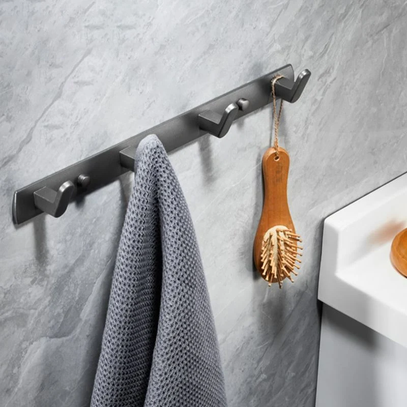 Accesorio de baño moderno de metal, individual o en conjunto, en gris Clearhalo
