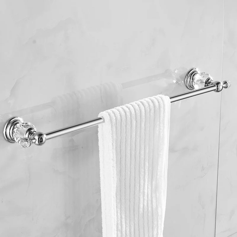 Accesorios de baño modernos Juego de herrajes Accesorios plateados Juego de herrajes Clearhalo