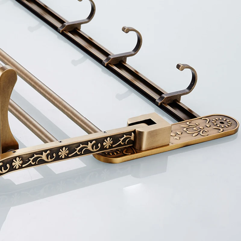 Accesorios de baño tradicionales Juego de herrajes Herrajes para baño de latón Clearhalo