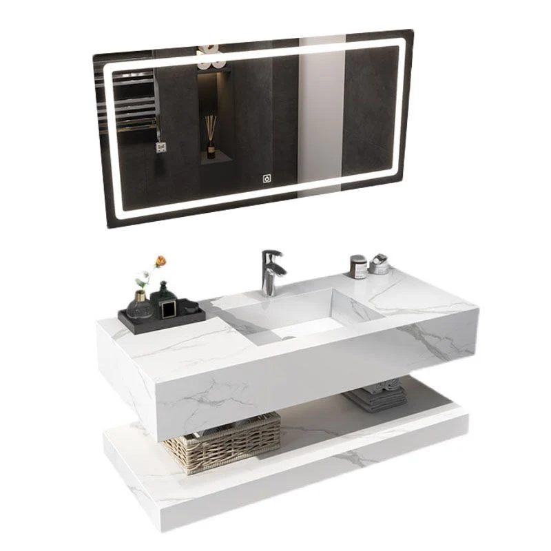 Espejo de montaje en pared incluido tocador de lavabo para baño con grifo de lavabo Clearhalo