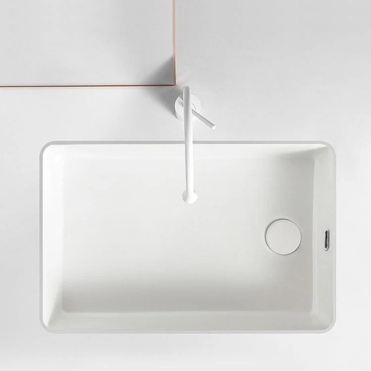 Fregadero de tocador tradicional bajo encimera de porcelana rectangular con recipiente de desbordamiento Clearhalo