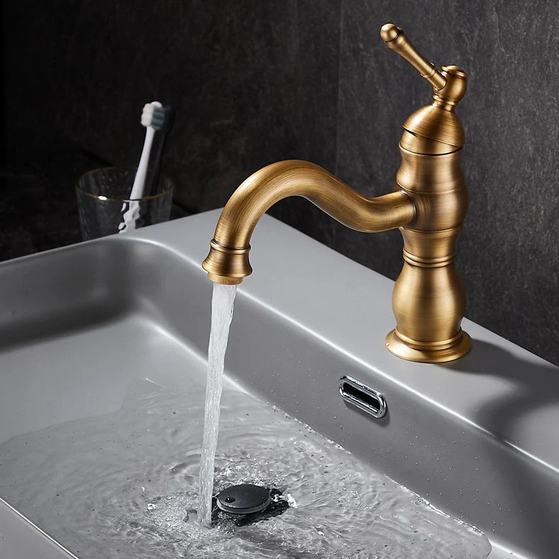 Grifo de baño tradicional de extensión amplia con manijas de palanca y grifo central Negro Clearhalo