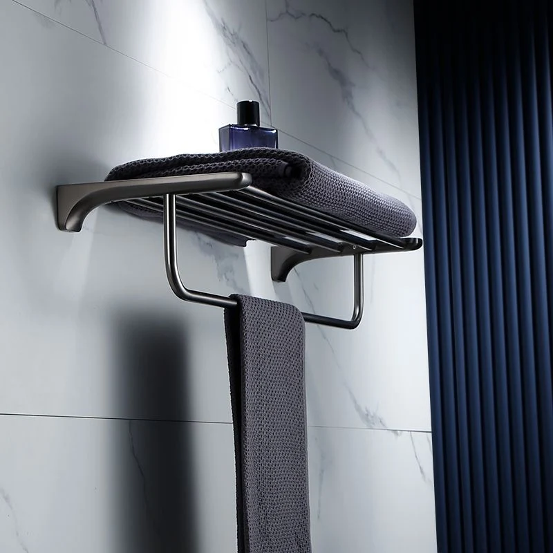 Juego de accesorios de baño de acero inoxidable tradicional gris Clearhalo