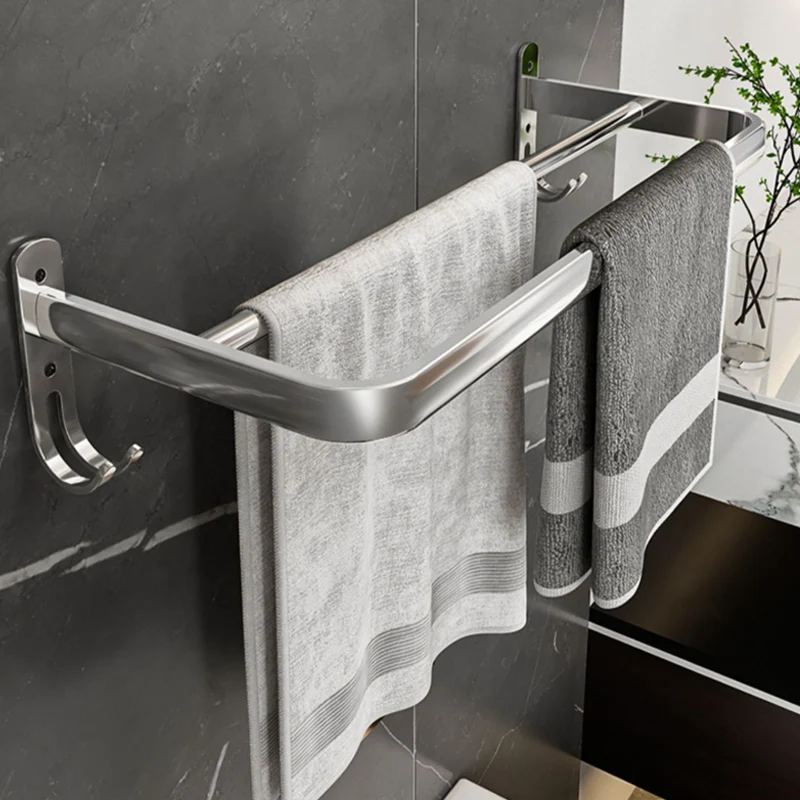 Juego de accesorios de baño cromados contemporáneos Juego de baño de cromo pulido en acero inoxidable Clearhalo