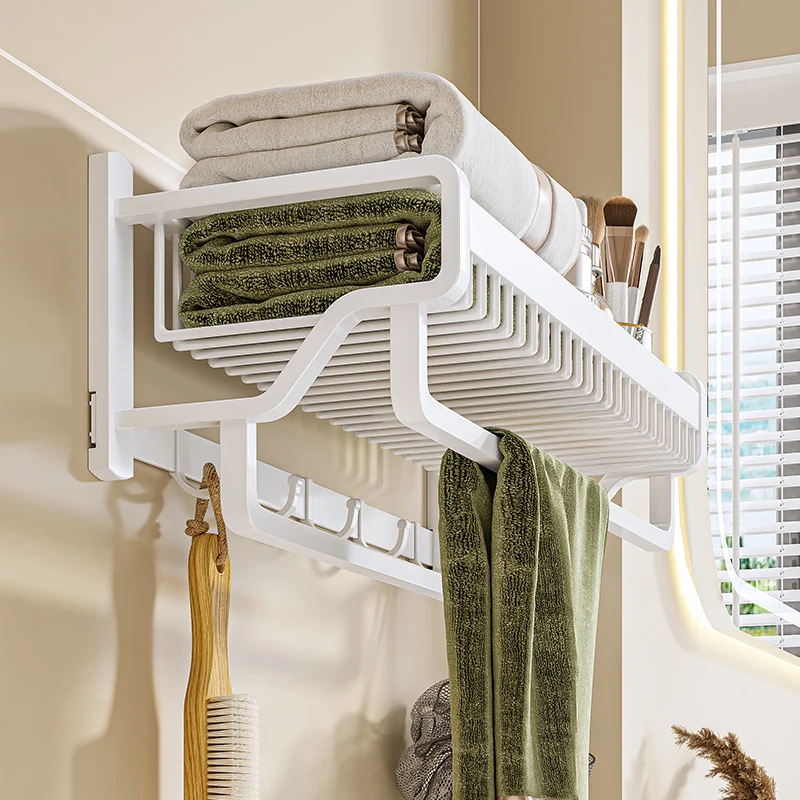 Juego de accesorios de baño moderno con acabado blanco, estante para baño, toallero y ganchos para bata Clearhalo