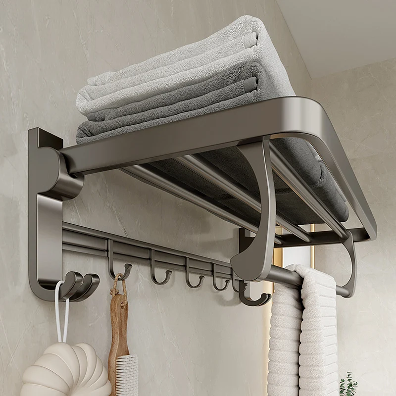 Juego de accesorios de baño moderno en gris con estante para baño, toallero, ganchos para bata y soporte para papel Clearhalo