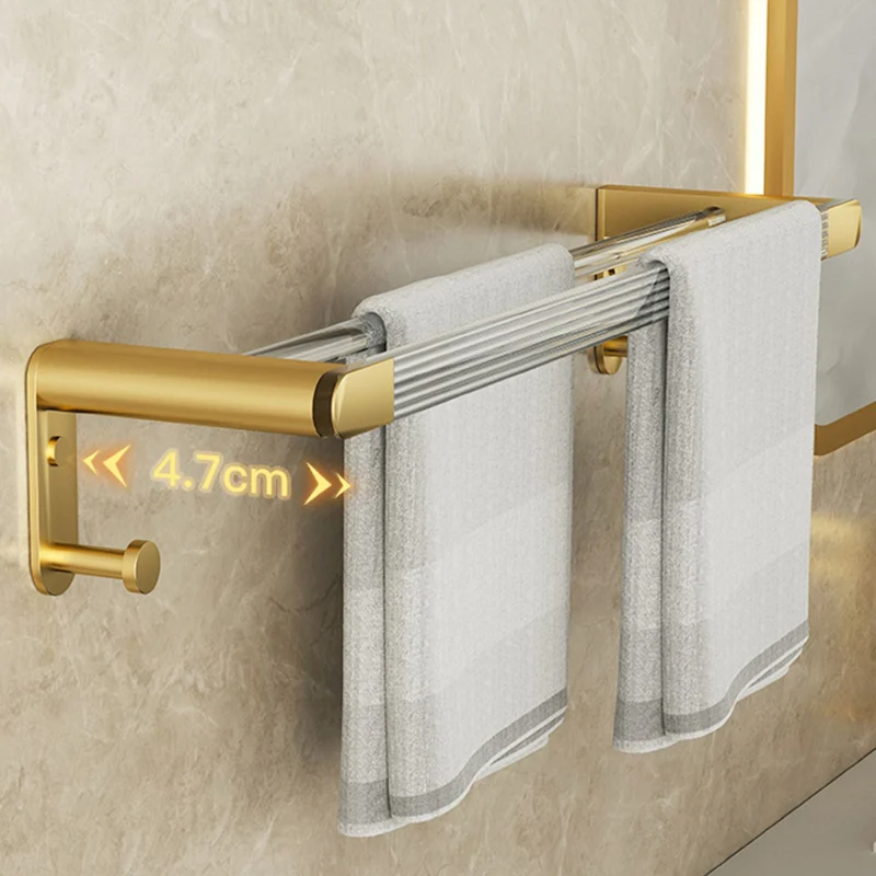 Juego de accesorios de baño moderno en metal dorado y accesorios de baño acrílicos Clearhalo