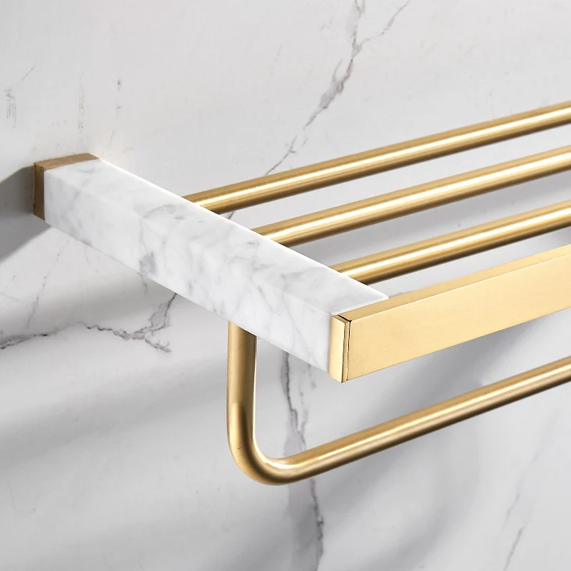 Juego de accesorios de baño de mármol y latón Kit de accesorios de baño dorados Clearhalo