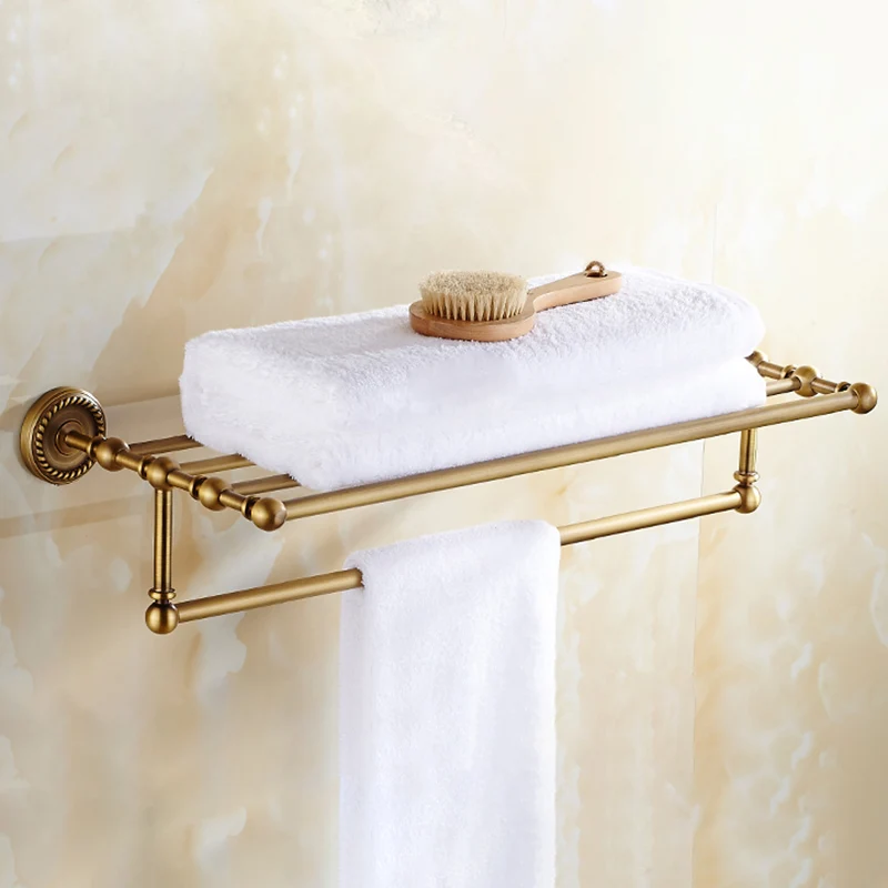Juego de accesorios de baño tradicional Kit de accesorios de baño de metal dorado Clearhalo