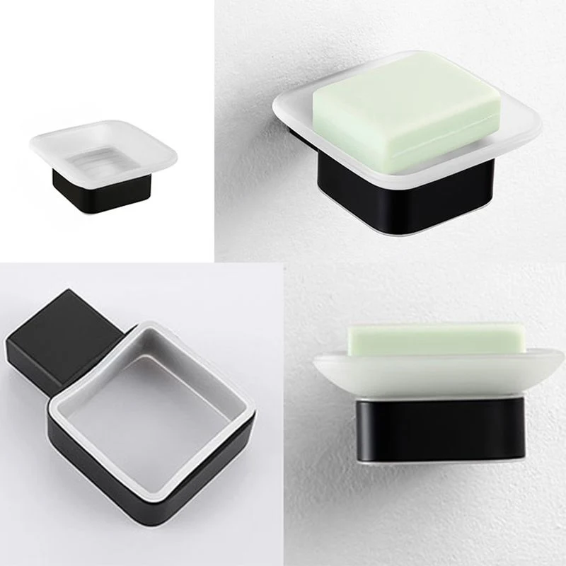 Juego de herrajes para accesorios de baño tradicionales en metal negro Clearhalo