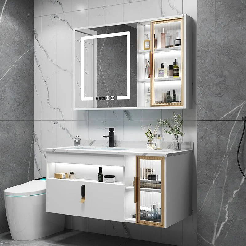 Precioso mueble de tocador de baño montado en la pared con lavabo y mueble con espejo Clearhalo