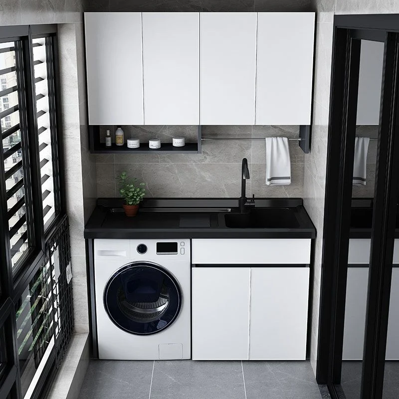 Tocador de lavabo de baño moderno de metal independiente con lavabo de grifo Clearhalo