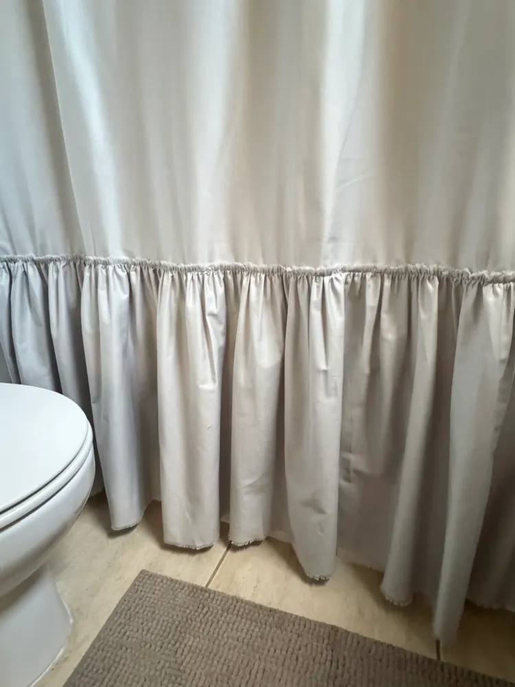 CORTINA DE BAÑO ALGODÓN VUELOS GRIS PERLA Complementa Diseño