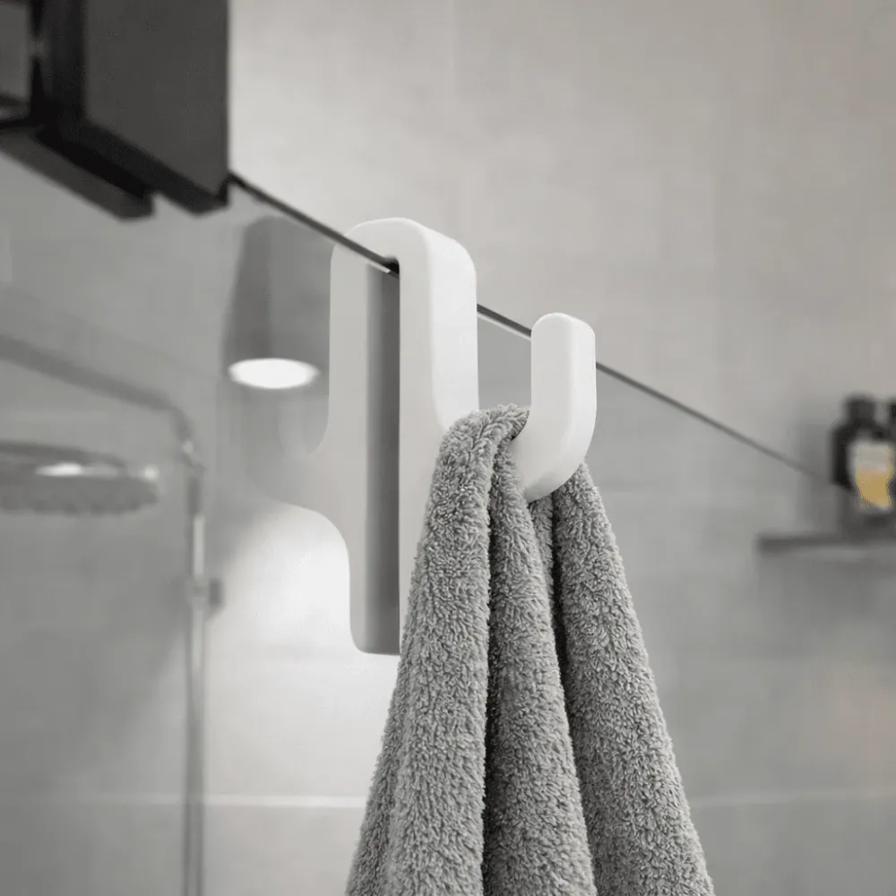 BATHGLINT - Gancho de ducha elegante con diseño moderno para una organización de baño con estilo y almacenamiento que ahor...