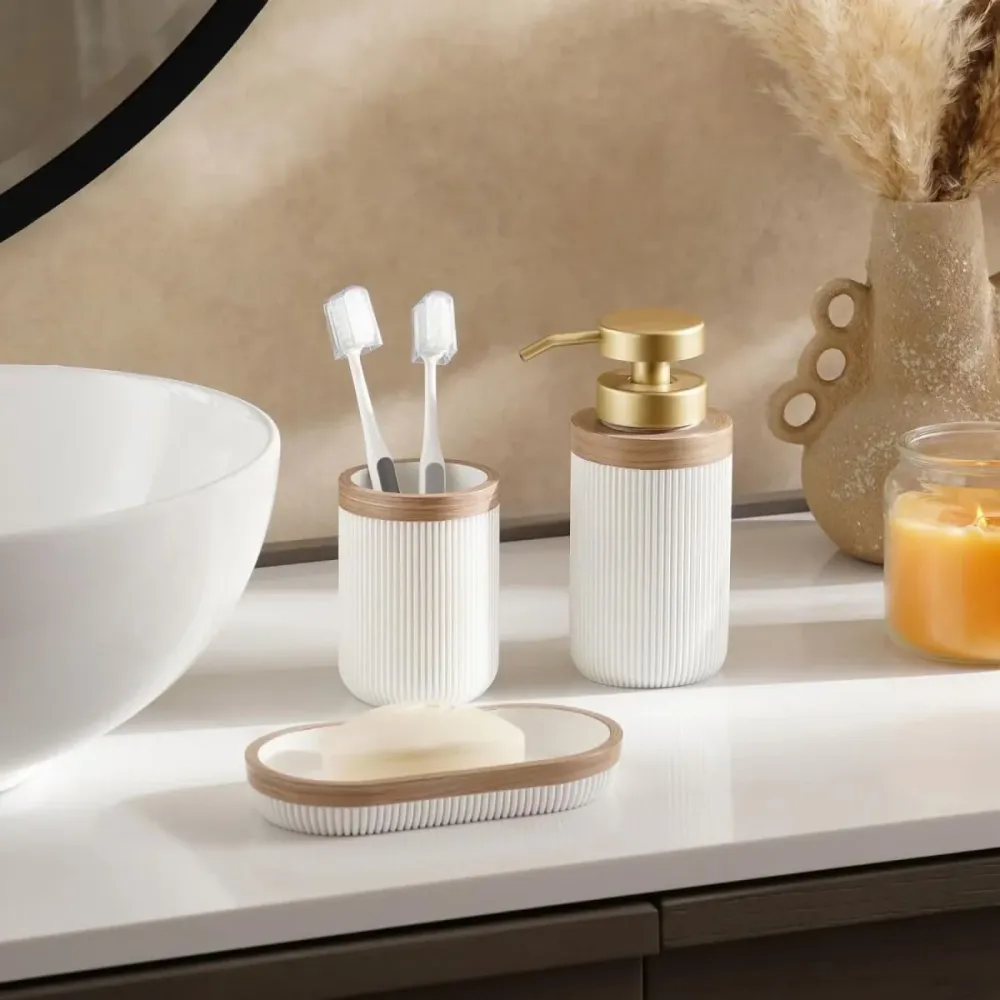 CERAVIA – Juego de baño blanco con jabonera, dispensador y vaso para decoración elegante del baño Cozey Maison