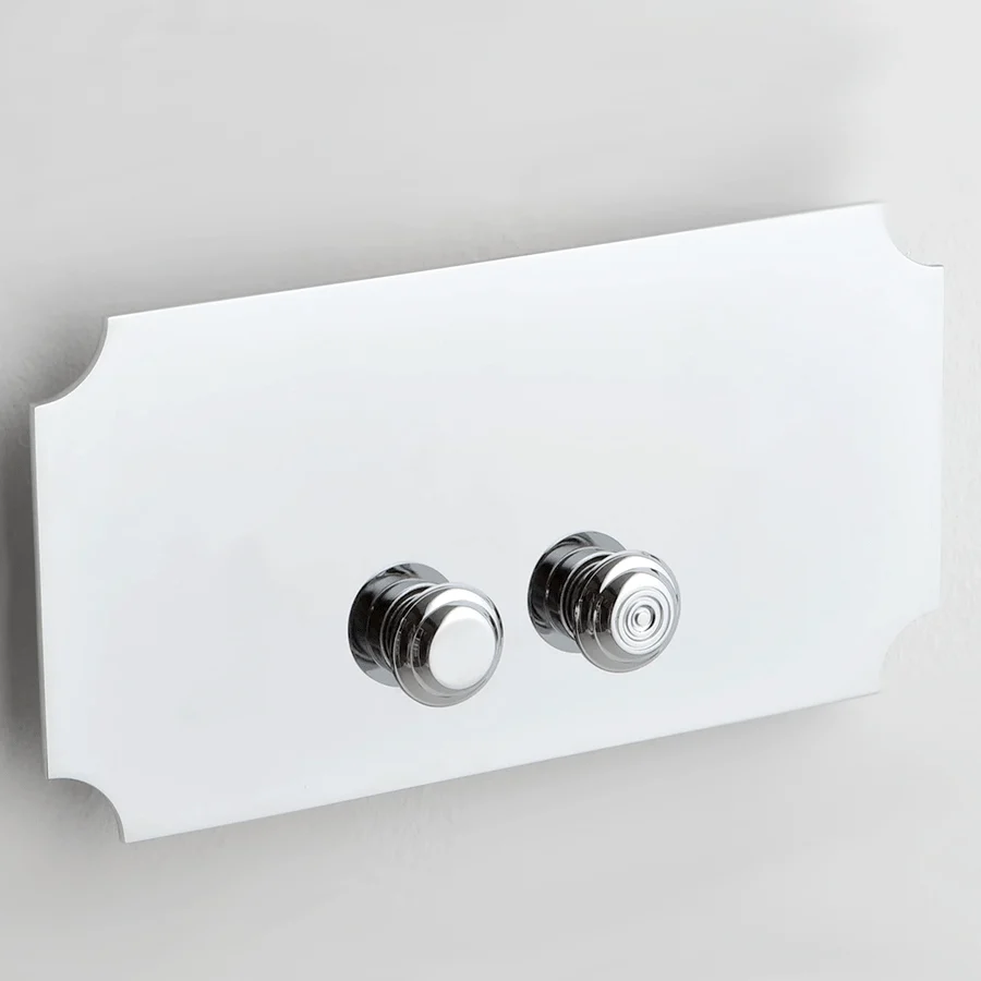 GRIFOS DE MANIJA DE PALANCA METÁLICA DOBLE PARA LAVABO DYKE & DEAN