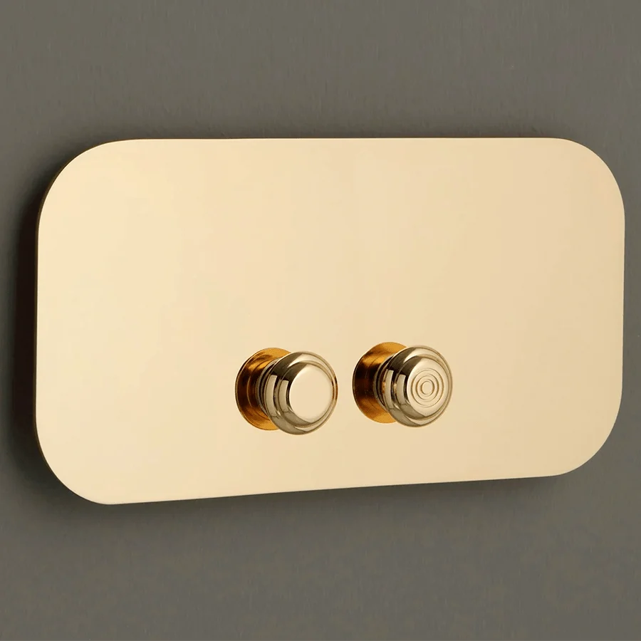 GRIFOS DE MANIJA DE PALANCA METÁLICA DOBLE PARA LAVABO DYKE & DEAN