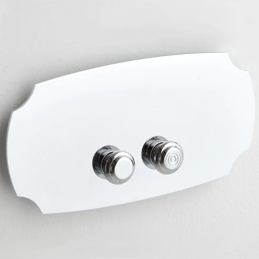 GRIFOS DE MANIJA DE PALANCA METÁLICA DOBLE PARA LAVABO DYKE & DEAN