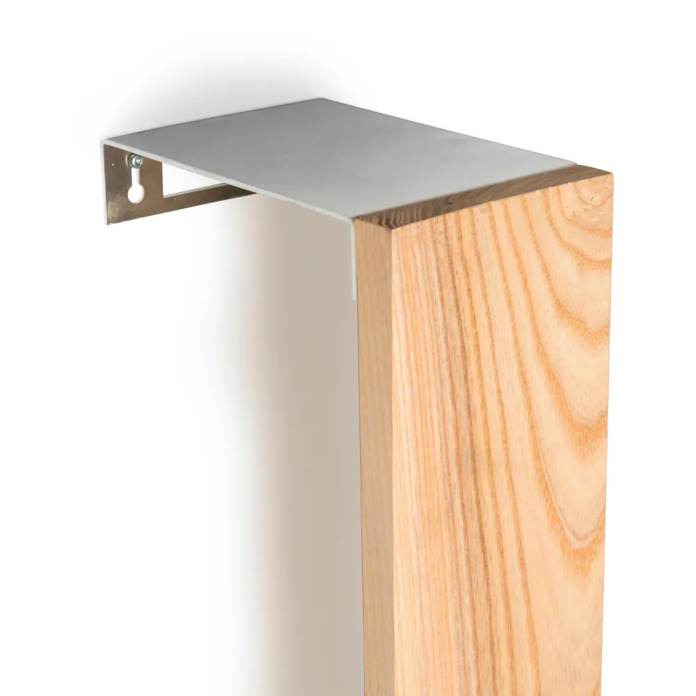 Soporte de papel higiénico vertical de madera de fresno EWART WOODS Design