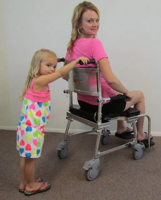 Silla con inodoro y ducha para ir cualquier lugar (CS) GO! Mobility Solutions