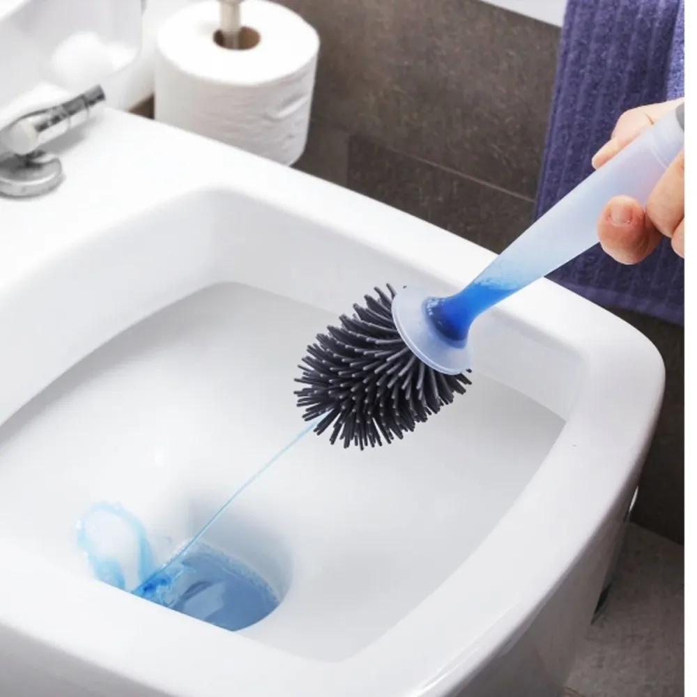 Escobilla de baño con dispensador de jabón para suelo o pared sin agujeros Innovagoods