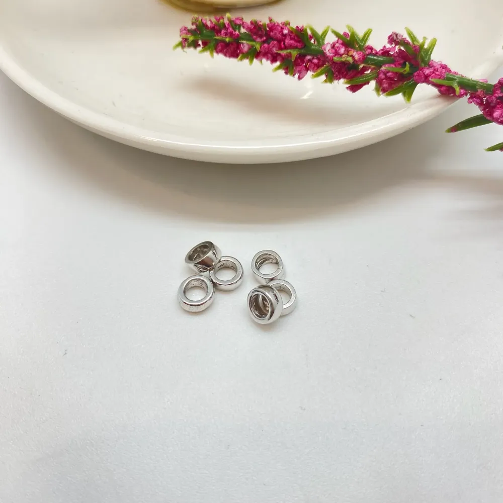 MR44 Argolla Cerrada 5 x 2.5 mm Accesorio Baño Rodio La Otra Tienda Joyas