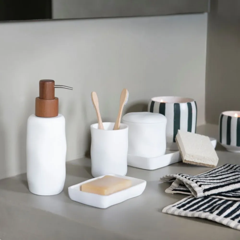 Resistente al Agua Dispensador de baño blanco de resina
