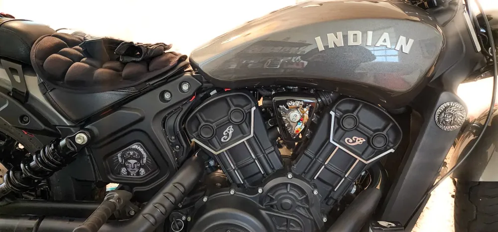 Inserción de marco medio Indian Scout - Warbonnet femenino 123 B&W