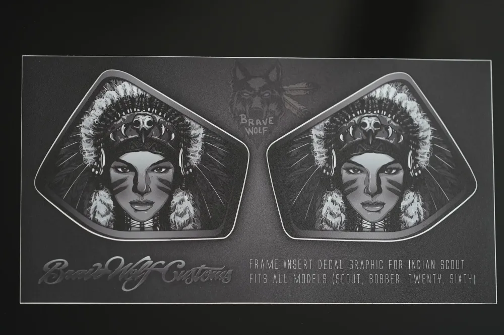 Inserción de marco medio Indian Scout - Warbonnet femenino 123 B&W