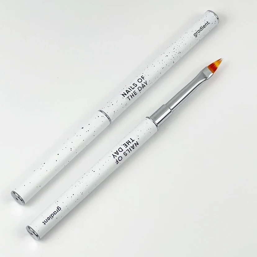 NAILSOFTHEDAY Brush Gradiente — pincel profesional metálico con tapa, diseñado para realizar degradados perfectos, 12 mm.