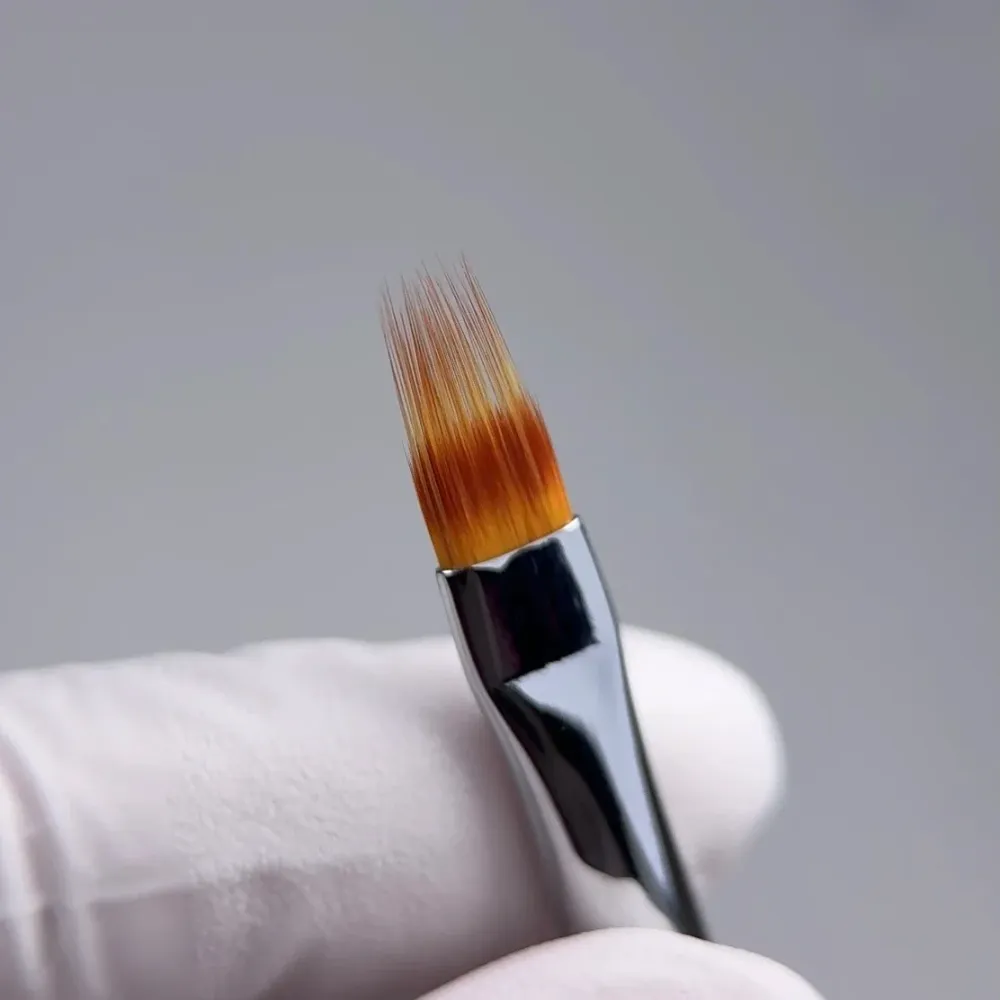 NAILSOFTHEDAY Brush Gradiente — pincel profesional metálico con tapa, diseñado para realizar degradados perfectos, 12 mm.