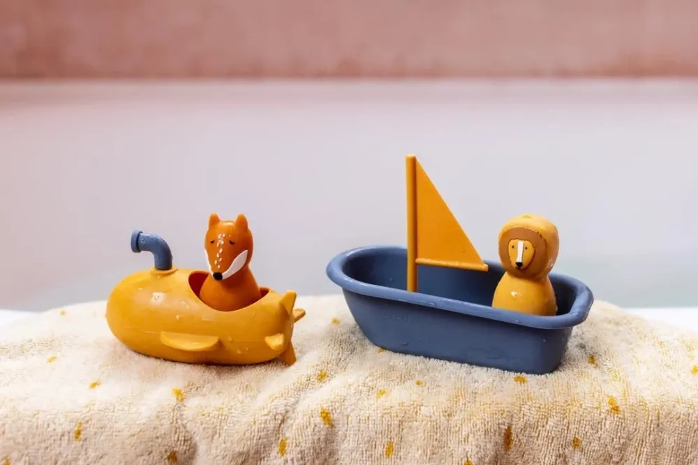 Juego Coordinado Velero de juguete para el baño - Mr. Lion