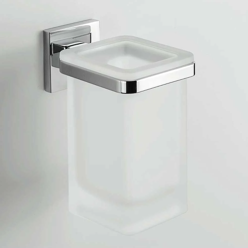 Porta cepillos de dientes de forma cuadrada en latón cromado con vaso de vidrio esmerilado Colombo Design colección BasicQ...