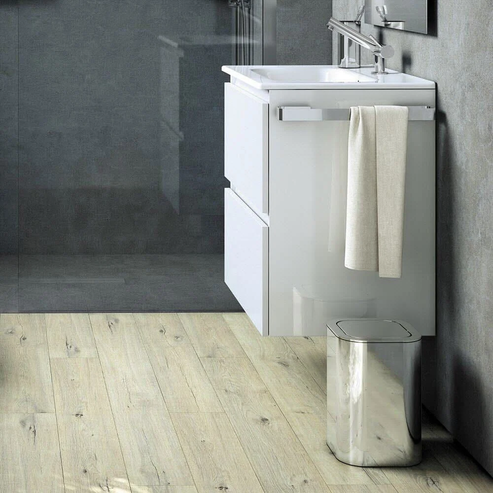 Cestino papelera de baño en acero inoxidable pulido de la colección 'Line' de Cosmic - cm 20,5x20,5x30