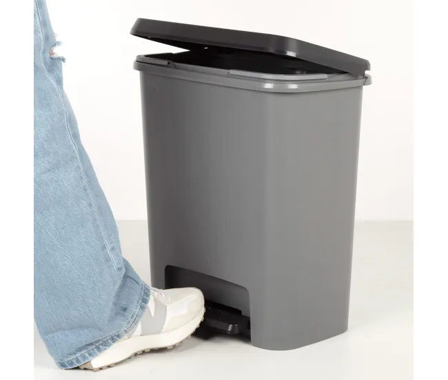 Curver Cubo de basura Compatta 25L gris